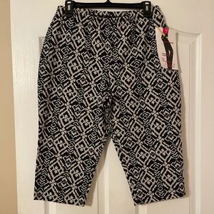 Women control Capri pants